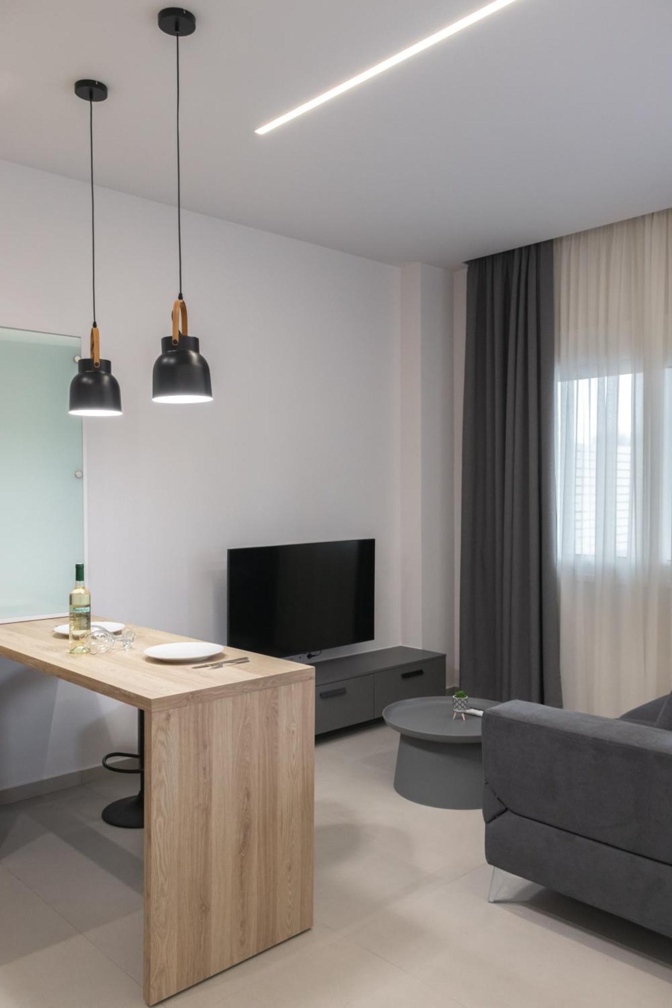 Harmony Luxury Apartment Ierápetra Buitenkant foto