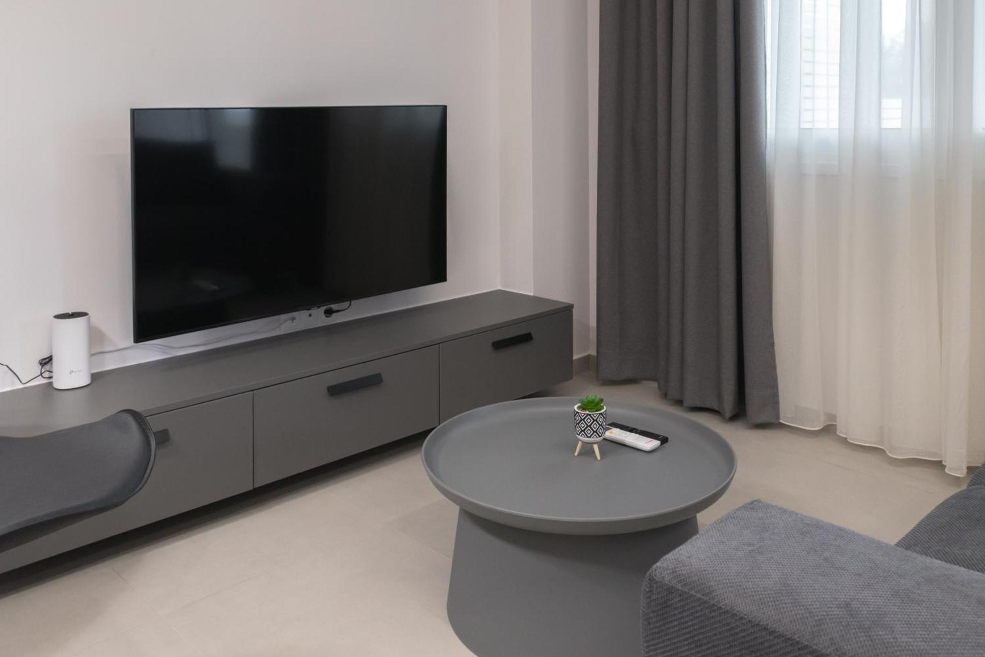 Harmony Luxury Apartment Ierápetra Buitenkant foto